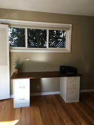 Available in a brown or white finish, this is a very traditional style cabinet with straight lines and chromed handles. Office Desk Ikea Novocom Top