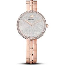 Naturalmente brillante y siempre de moda, collares, pulseras y pendientes en tonos plateados son las opciones con mayor éxito. Swarovski 5517803 Watch Cosmopolitan