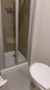 Nadie prohíbe poner una pequeña ducha en un baño grande, o grande en un baño pequeño, si lo hace, por supuesto. Ducha Pequena Picture Of Vertice Roomspace Madrid Tripadvisor