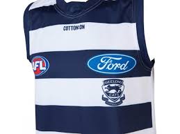 Geelong held its nerve during a tense final few minutes to record a 10.9 (69) to 9.10 (64) victory over hawthorn in front of more than 50. Geelong Cats Men S Home Guernsey 2019