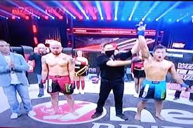 Eperaim ginting vs martin sulaiman | full fight one pride mma fn 41 hallo, sobat one pride mma!. Windri Patilima Kalahkan Sang Juara Theodorus Ginting Dengan Kemenangan Submission Bolmora Com