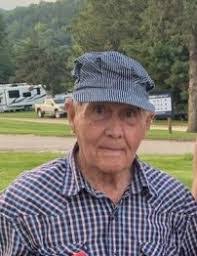 Edward Brands's Instagram, Twitter & Facebook