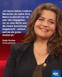 Nicht nur in ihrer Rolle als "Lilli Gruber" im "Bergdoktor" ist ihr die  Familie wichtig, auch im echten Leben ist Schauspielerin Ronja Forcher ein  absoluter Familienmensch. Ein großes Vorbild für sie: ihre