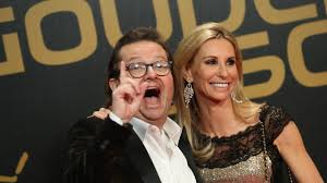 Marc coucke, oprichter van omega pharma, zegt op de sociale netwerksite twitter 'alle vertrouwen' te hebben in de uitkomst van de monsterclaim van farmareus perrigo tegen hem. De Voetbalgok Van Coucke De Tijd