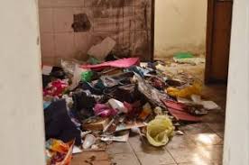 Jika tiada tong sampah, simpan dahulu sampah di dalam poket atau plastik. Adun Sumbang Tong Sampah Nasihat Penduduk Ppr Agar Tidak Buang Sampah Merata Rata Buletin Mutiara