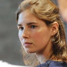 Selbst mit einem müssten wir die wohnung verkaufen,was dann aber nicht mehr gehen würde. Letzte Runde Im Berufungsprozess Des Engels Mit Den Eisaugen Amanda Knox Welt