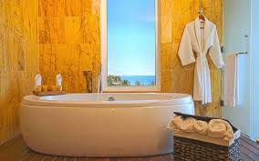 Don't forget the bathroom when decorating your house in a western or horse theme. Luxury Bathrooms