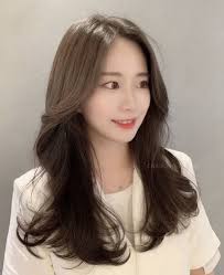 Pin By Jessica Huynh On Hairstyles Korean Long Hair Hair Styles Korean Hairstyle Long