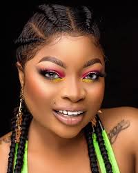 Meet Maraca Massaley, one of the best makeup artists in Liberia.💕 #TheGees