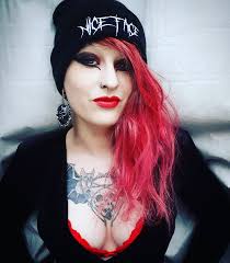 Rachel Silver Raven Moon Modelling