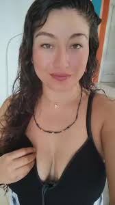 Leslie Noemi León Ma (@lelizi0)