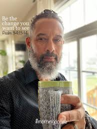 Good morning from Egypt 🇪🇬 Enjoy your day and be happy 😊 Peter