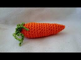 Alles Mohrchen Oder Was Hier Kommt Die Anleitung Fur Eine Karotte Denn Auch Die Darf Naturlich Im Obstkorb D Hakeln Anleitung Lebensmittel Hakeln Obst Hakeln