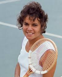 Evonne goolagong was pronounced dead following an unidentified cause of death, the deceased obituary is yet to be observed in an official press statement. Tennis Legend Evonne Goolagong Cawley Glossy 8x10 Photo Print Poster Ebay
