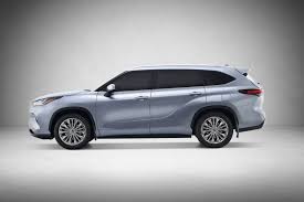 Toyota Brings More Refinement Technology To The 2020 Highlander Cuv Latest News Car Revs Daily Com Toyota Highlander Hybrid Toyota Highlander Toyota
