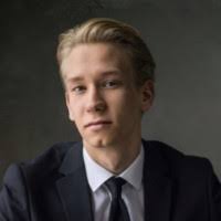 200+ perfiles de «Saks»