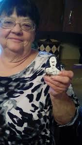 The other day I asked for some advice and thanks to you guys I ended up  going for this beauty! Links version