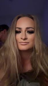 Ashley Bayless's Instagram, Twitter & Facebook