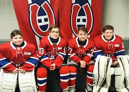 De même que les algonquins ont conduit les français à nos cinq villages pour y faire un commerce que les anglais disent leur appartenir. Un Gardien De But De 10 Ans Vit Un Reve Avec Les Canadiens Le Reflet