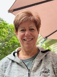 Cheryl Link's Instagram, Twitter & Facebook