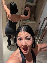 I added the leggings with the boots and I think it worked! I felt fab!✨💫☄️