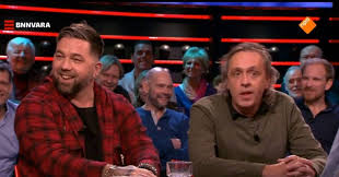 Jarenlang volgde marcel van roosmalen het fenomeen theo janssen op de voet, soms vol enthousiasme maar net zo vaak schoorvoetend, en schreef minutieus alles op wat hij zag, hoorde en meemaakte. Dikke Prins Theo Janssen Komt Boeken Signeren In Enschede Enschede Tubantia Nl