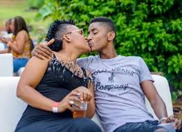 Zodwa wabantu is a controversial south african socialite and dancer. Zodwa S New Found Young Bae Fights Ben 10 Label Newzimbabwe Com