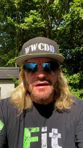 Great night with great friends. My sides are gonna hurt tomorrow. Happy  Birthday DEE!!!!!!!!!!!!!!! Here's to another trip around the sun. Love  yunz. Dee Breuer Jim Breuer Jennifer Hallberg Parisi Ira Dean