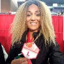 Candy Moreland's Instagram, Twitter & Facebook