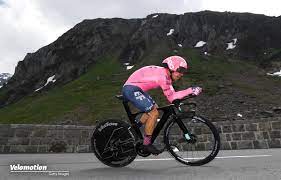 Uran and van garderen renew with ef pro cycling. 6lfgpxsmvylucm