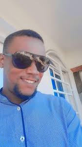 Siw reve travay ak tèt ou yon jou li pa enposib, siw vle vwayaje ou ka pab  selman pa pè komanse. Siw entèrese diw enterese nan kòmantè a