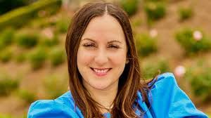 Kristen Wheaton's Instagram, Twitter & Facebook