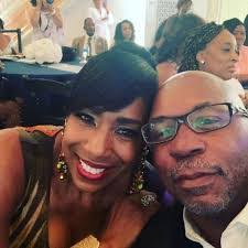 Danielle Lillywhite's Instagram, Twitter & Facebook