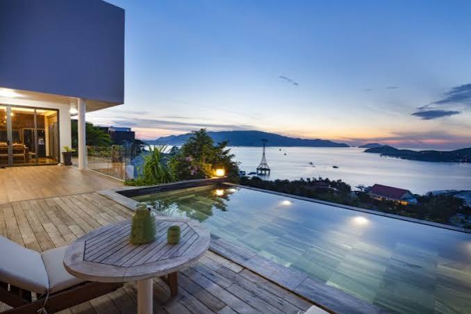 villa Oceanfront Nha Trang có bếp