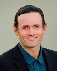 They won't be this little forever, and there's no better time than Summer  in Vail to capture the magic. From barefoot giggles to golden-hour hugs, I  photograph children and siblings in their