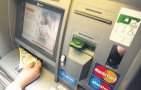 Perioada de gratie nu se aplica pentru retragerile de numerar, tranzactiilor in rate si tranzactiilor de tip cash la ordin. Emag Lanseaza Cardul De Cumparaturi De La Raiffeisen Bank Smartreview