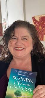When the sun checks out early and your mood wants to hibernate too... 😴☁️  Hypnotherapy can help gently shift those cloudy thoughts and bring a little  inner sunshine back into your life