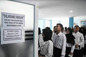 Pengadaan cpns (49,233) pengumuman seleksi penerimaan cpns dan pppk di lingkungan pemerintah kabupaten kuningan ta. Kemenpan Rb Buka Penerimaan Cpns 2021 Berikut Langkah Langkah Yang Harus Dipersiapkan Pikiran Rakyat Indramayu
