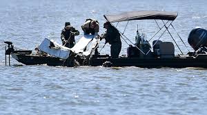 Seven people are presumed to have died in saturday's crash of a small jet into a tennessee lake, including remnant fellowship church founder and christian diet guru gwen shamblin lara. Cuss0skqit1k4m