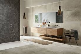 Per le caratteristiche richieste dai rivestimenti per il bagno, sarebbe il materiale migliore. Piastrelle Per Bagno Rivestimenti In Ceramica E Gres Panaria
