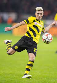 Borussia dortmund's player kevin kampl in action during a training session in la manga, spain, 15 january 2015. 11 Kevin Kampl23 Ideas Kevin Soccer Football Is Life