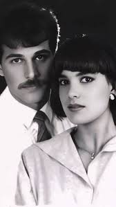 images?q=tbn:ANd9GcRoeank89gKkiDjJTGC9Um