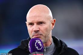 George Mills lifts lid