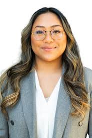 Victoria Ung's Instagram, Twitter & Facebook