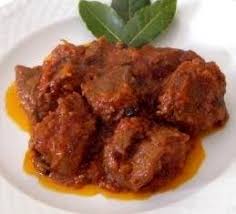 Il cinghiale alla cacciatora è un secondo tipico toscano, molto gustoso e dal sapore particolare. Piatto Tipico Toscano Cinghiale In Umido Vivere La Toscana