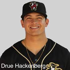 Ginger Hodges's Instagram, Twitter & Facebook