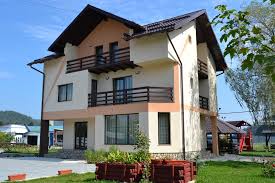 Está en la localidad de gura humorului, a 3 km del conocido monasterio de voronet. Guesthouse Casa Arinis Gura Humorului Romania Booking Com
