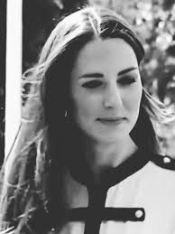 👑✒ Royal Insight What detail do you admire most about Catherine Elizabeth  Middleton in this moment? Share your opinion! #princessofwales  #catherineelizabethmiddleton #katemiddleton #royalfamily ...