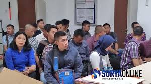 Razia itu dilakukan di malam tahun baru imlek 2572, kamis (11/2/2021). Siapkan Fisik Prima Ini 4 Tahap Seleksi Lowongan Satpol Pp Surabaya Surya