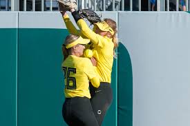I thought our athletes did a great job staying focused and ready, said oregon head coach. Errors Haunt Ducks As Oregon Softball Is Swept By Oregon State At Home Sports Dailyemerald Com
